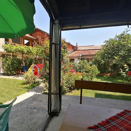Guest House Sokratovi Obzor Exteriér fotografie