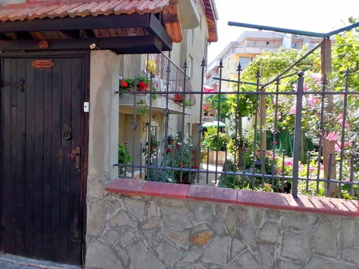 Guest House Sokratovi Obzor Exteriér fotografie