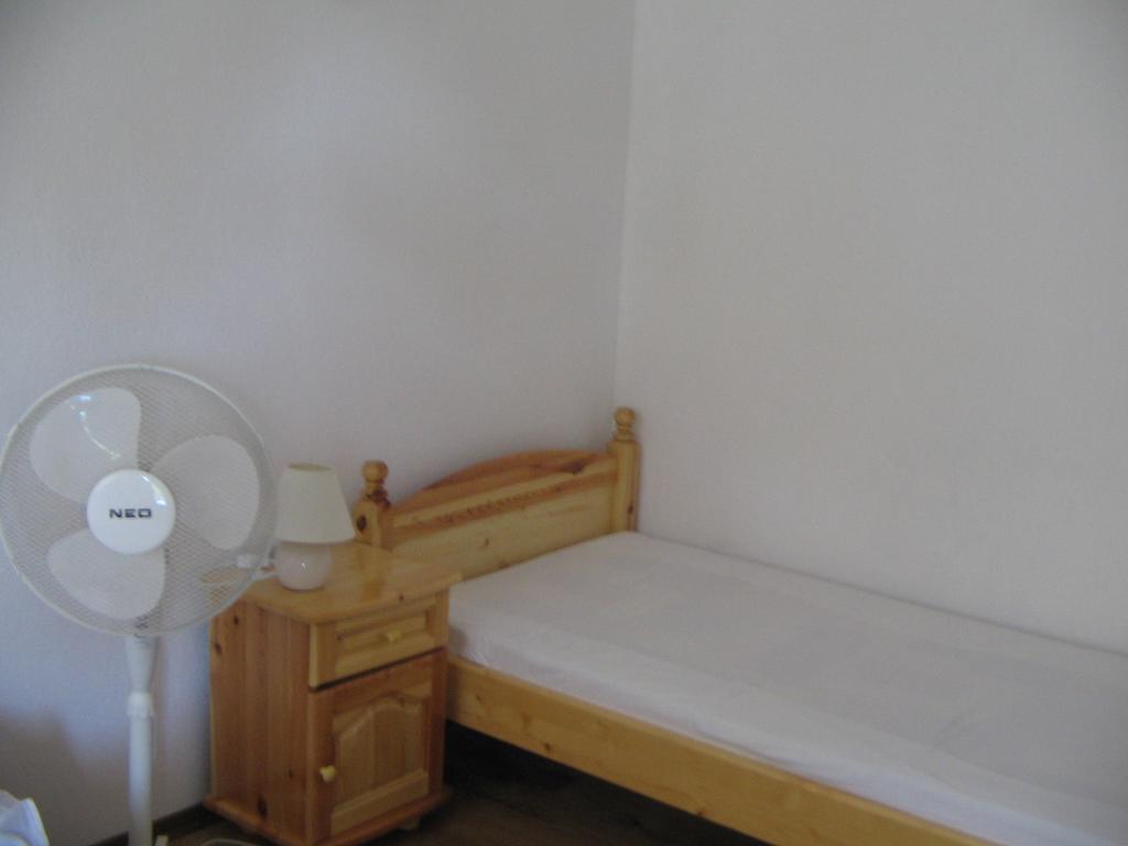 Guest House Sokratovi Obzor Pokoj fotografie