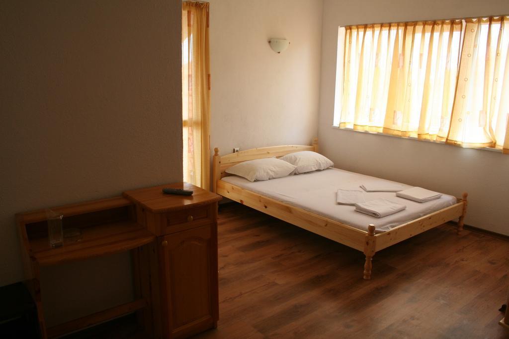 Guest House Sokratovi Obzor Pokoj fotografie